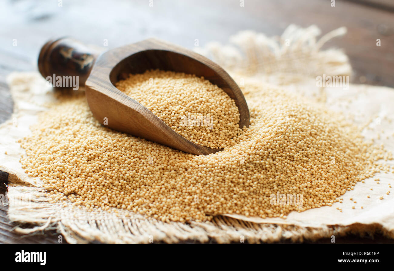 Raw Organic Amaranth grain Stock Photo Alamy