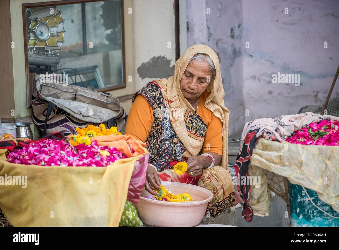 Flowers seller, Udaipur, Rajasthan, India Stock Photo Alamy