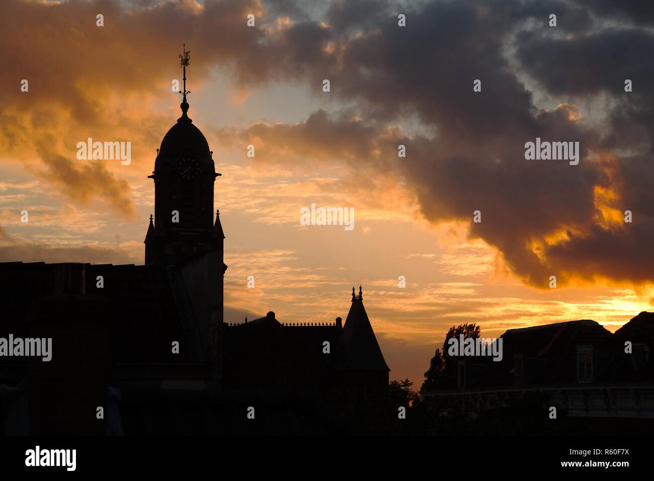 Tower silhouettes hi-res stock photography and images - Alamy