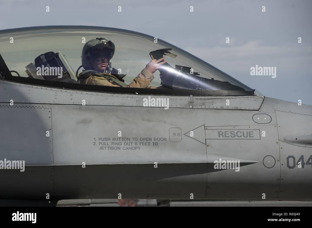 555th efs hi-res stock photography and images - Alamy