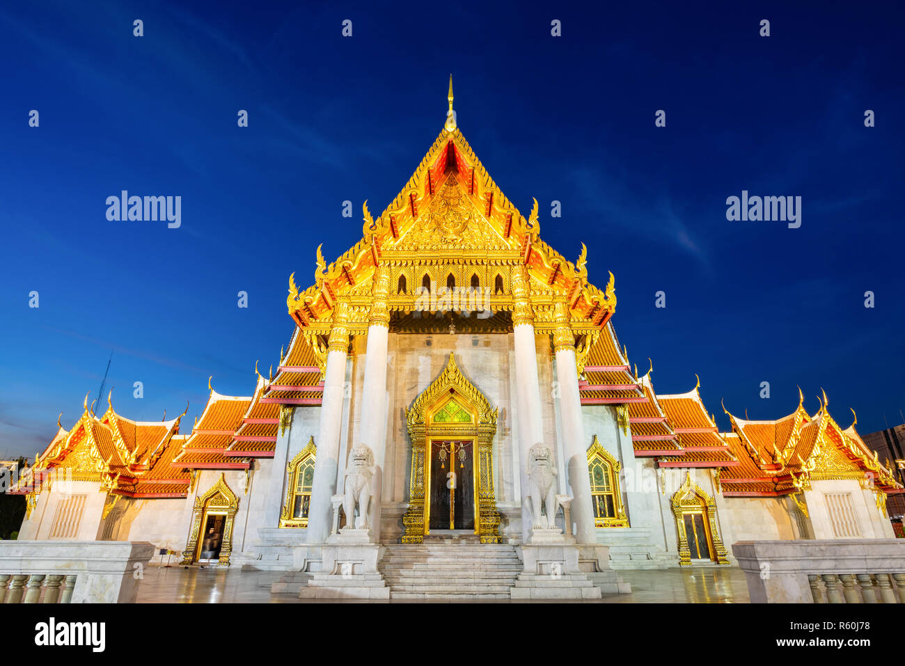 Thai Marble Temple (Wat Benchamabophit Dusitvanaram) night scene at dusk in Bangkok, Thailand Stock Photo