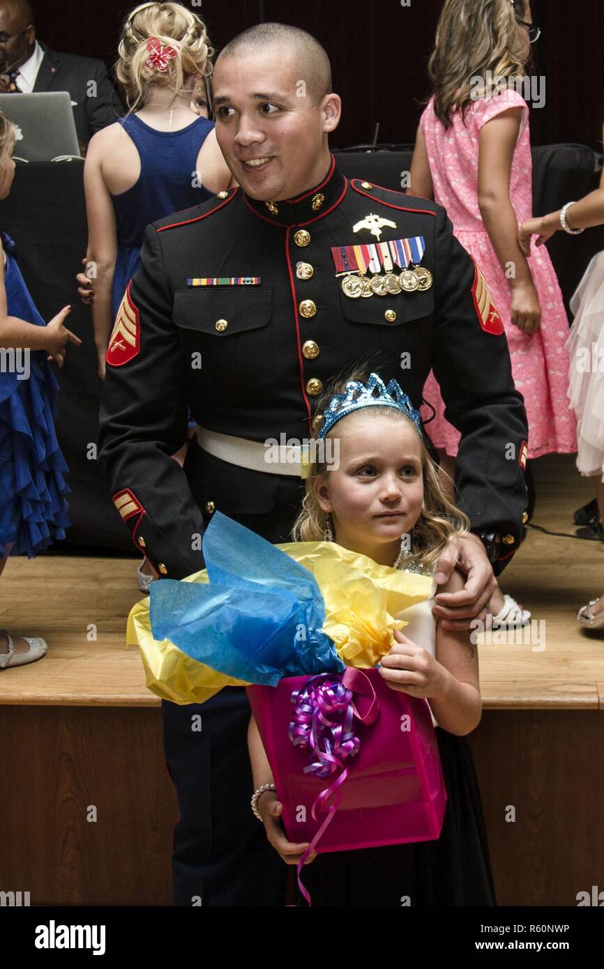 Marine raider dress blues online