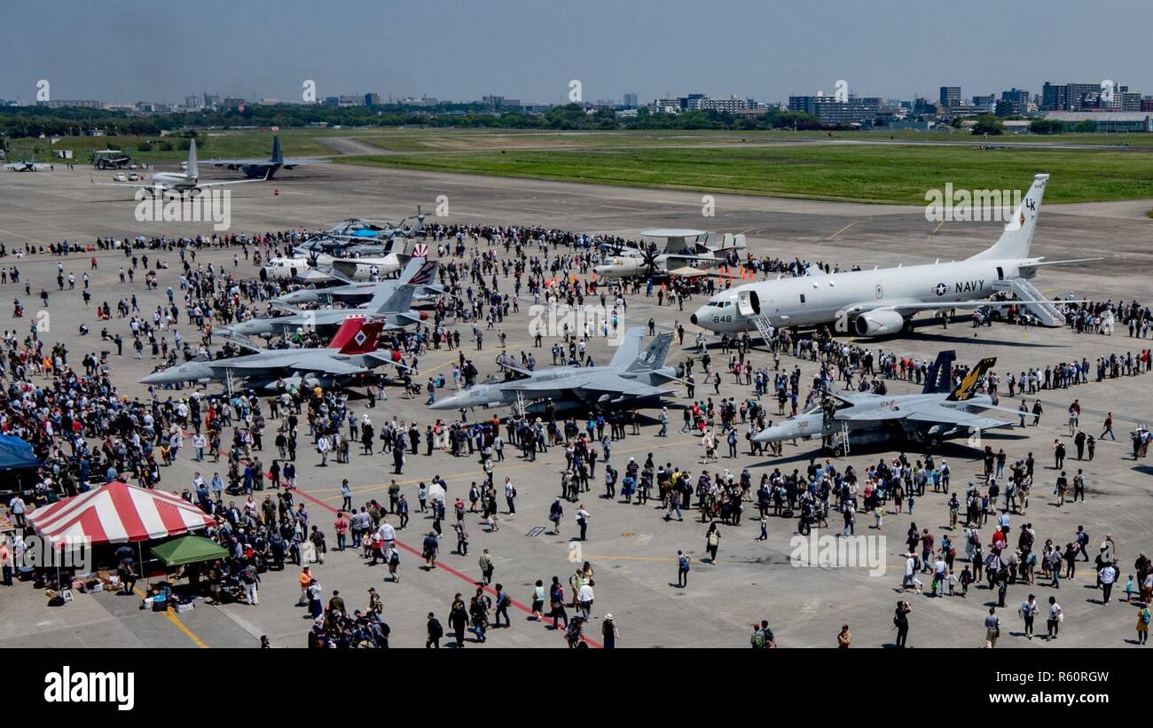 Naval Air Facility Atsugi Japan April 29 17 Local Residents View Static Displays Of Aircraft Assigned To Carrier Air Wing Cvw 5 During The 17 Naval Air Facility Naf Atsugi Spring Festival