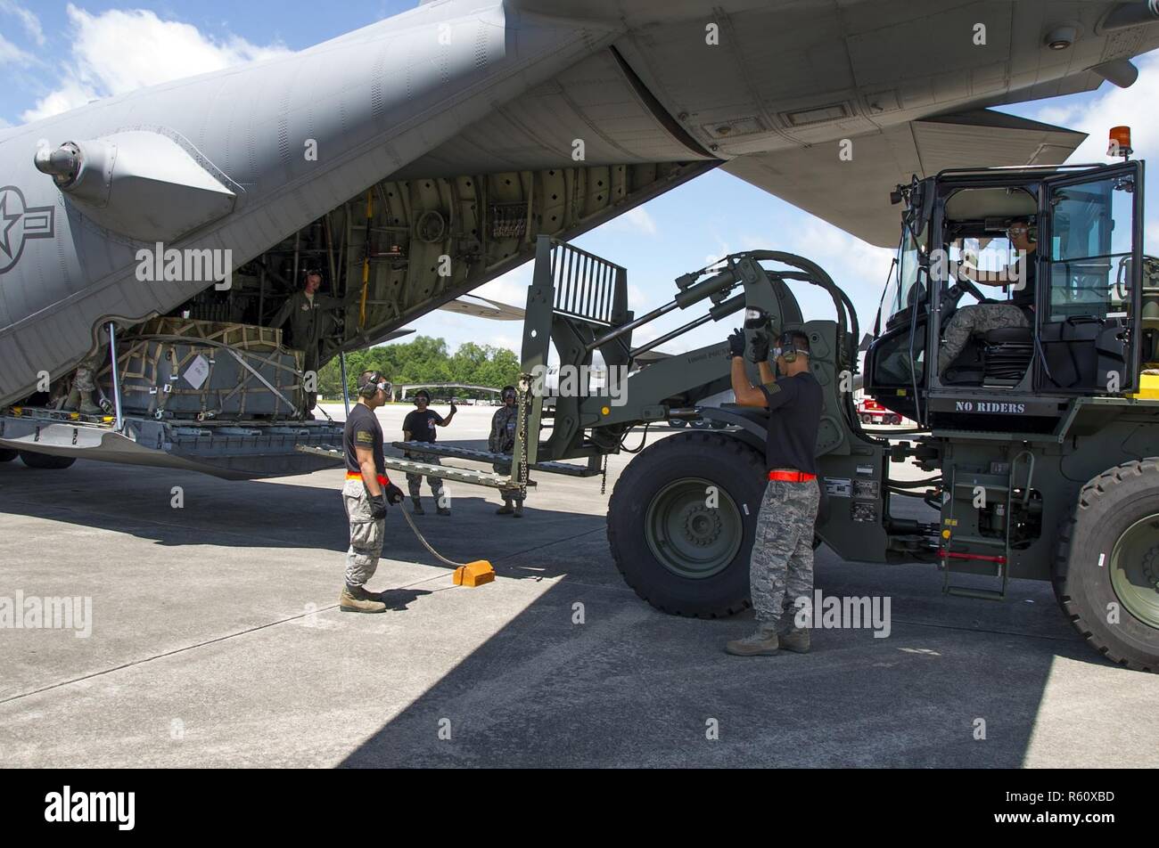 Reserve Citizen Airmen members from the 48th Aerial Port Squadron ...