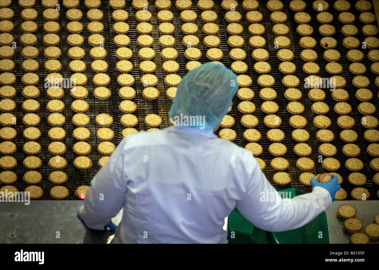 Mr Kipling Mince Pies High Resolution Stock Photography and Images - Alamy