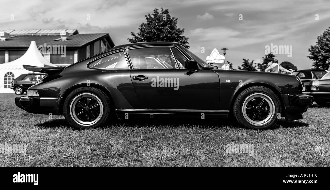 PAAREN IM GLIEN, GERMANY - MAY 19, 2018: Sports car Porsche 911 Carrera RS, 1973. Black and white. Die Oldtimer Show 2018. Stock Photo