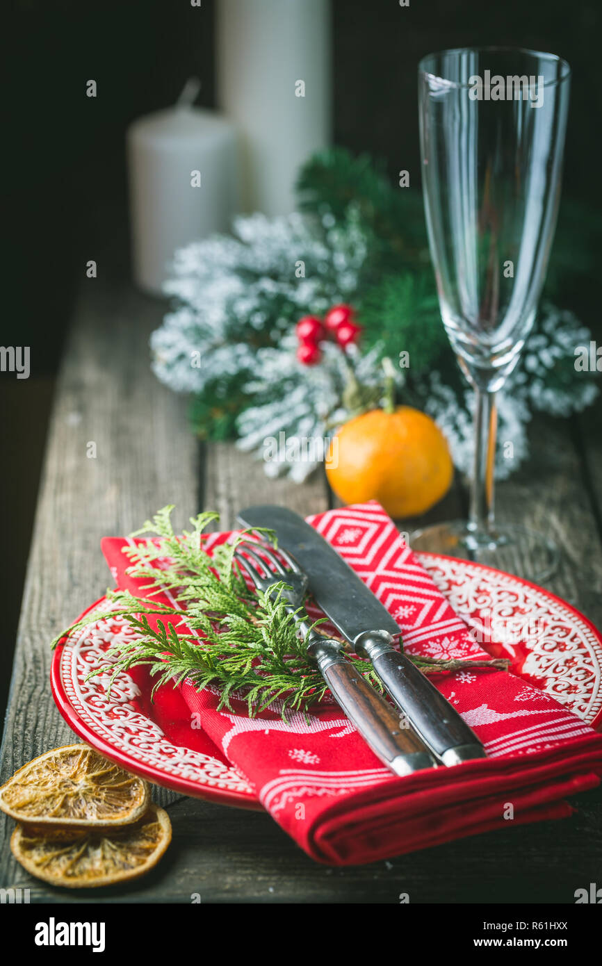 Christmas table setting Stock Photo - Alamy