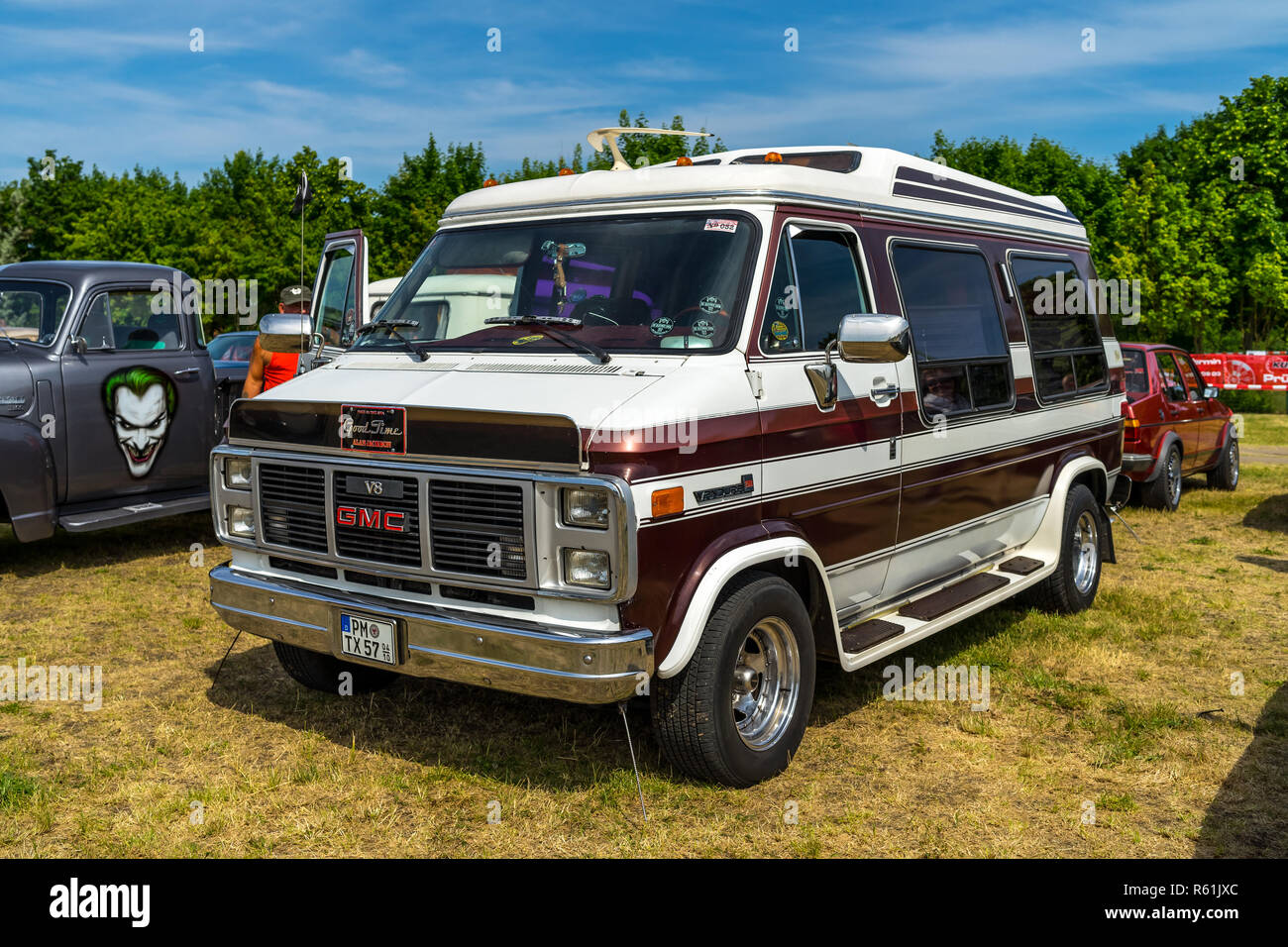 Gmc van stock photography and images - Alamy