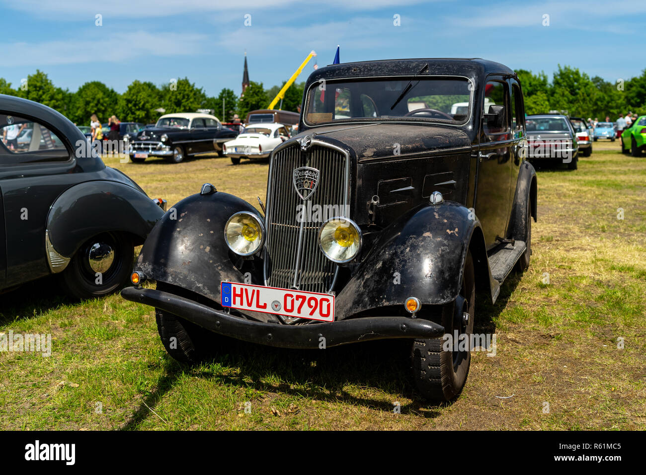 PAAREN IM GLIEN, GERMANY - MAY 19, 2018: Large family car Peugeot 301, 1932. Die Oldtimer Show 2018. Stock Photo