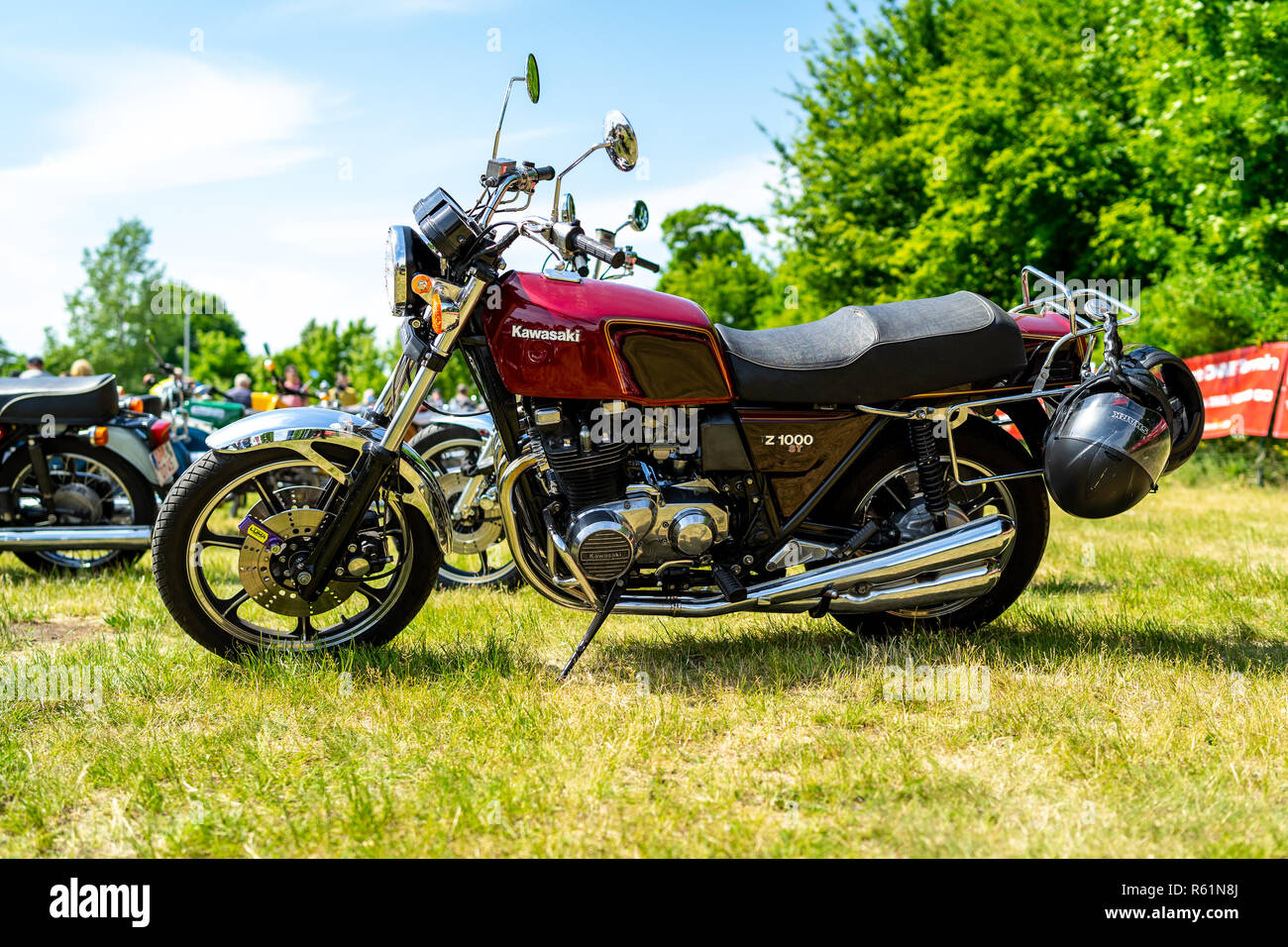 PAAREN IM GLIEN, GERMANY - 19, 2018: Motorcycle Kawasaki Z1000ST, 1980. Die Show Stock Photo - Alamy