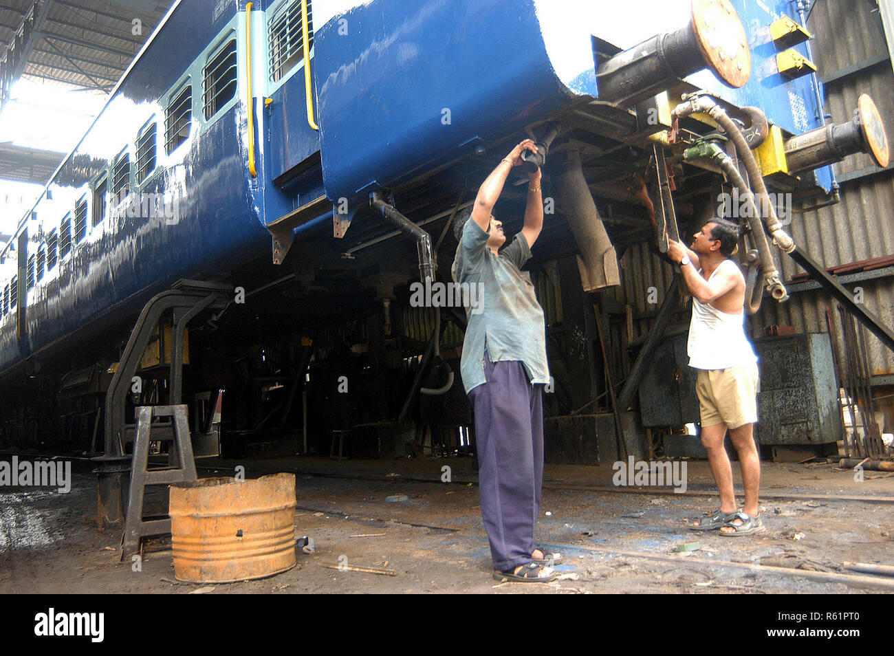 EMU Railway Matunga, Mumbai, Maharashtra, India Stock Photo