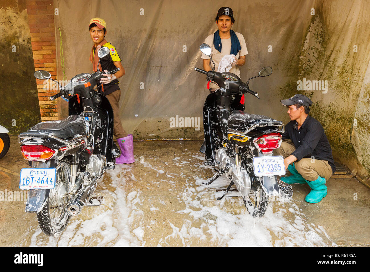 car wash for motorcycles only in Phnom Penh, Cambodia Stock Photo Alamy