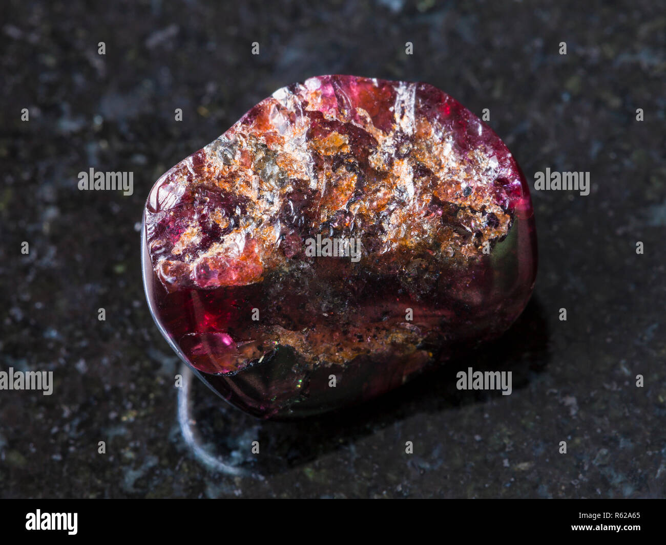 Carbuncle stone hi-res stock photography and images - Alamy