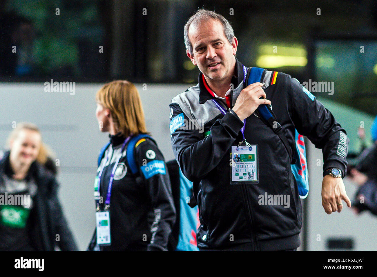 03 December 2018, France (France), Brest: Handball, women: EM, Germany - Romania Preliminary round, Group D, 2nd matchday in the Brest Arena: Henk Groener, national coach, arrives at the arena. Photo: Marco Wolf/wolf-sportfoto/dpa Stock Photo