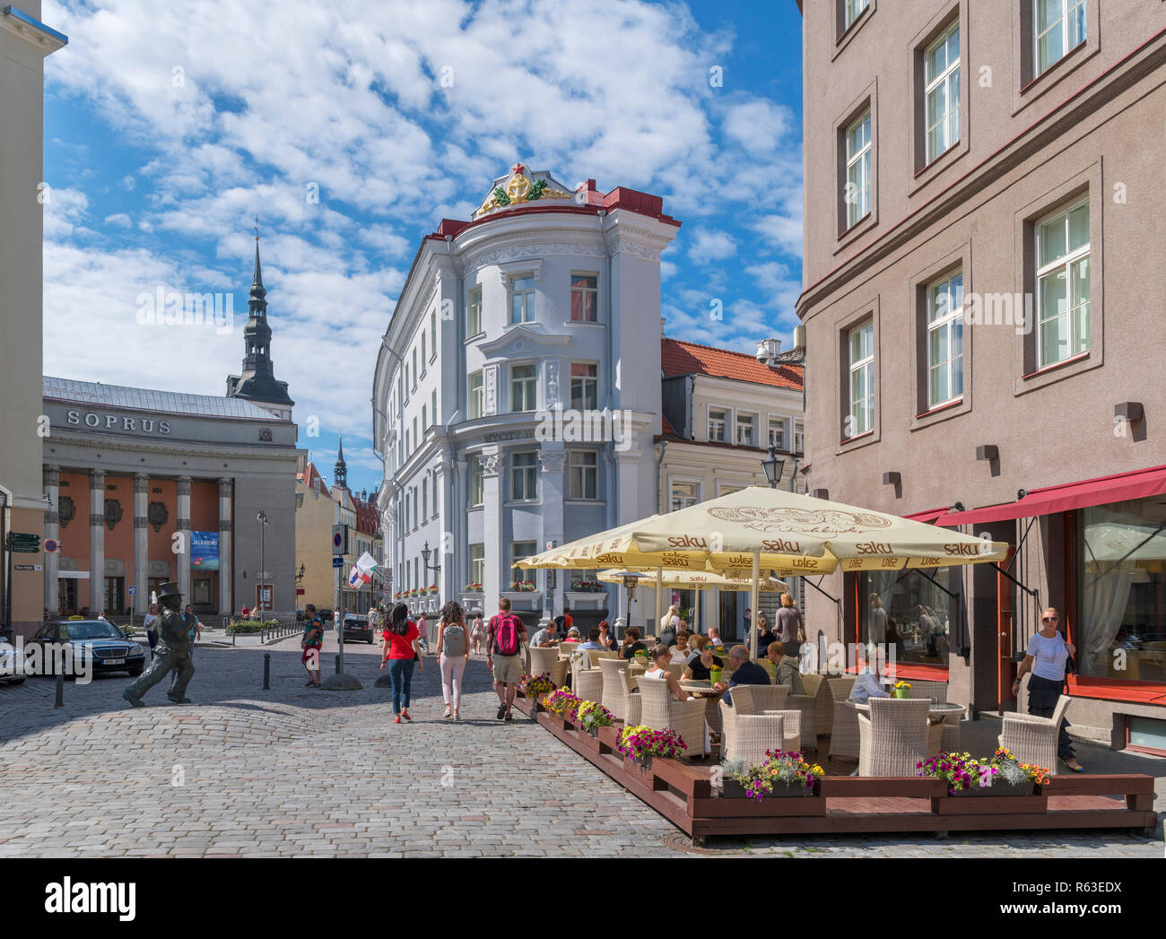 Cafe on Suur-Karja in the historic Old Town (Vanalinn), Tallinn, Estonia Stock Photo