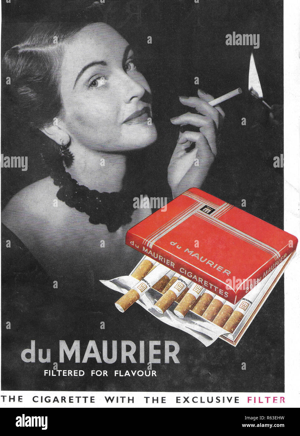 du Maurier filtered for flavour cigarette advert advertising in Country  Life magazine UK 1951 Stock Photo