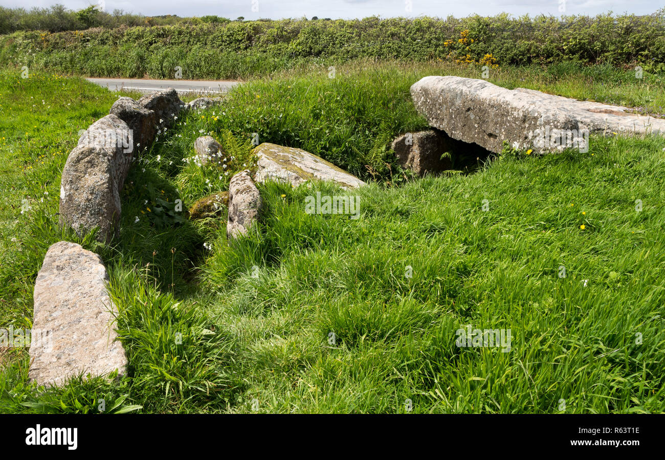 The Tregiffian Burial Chamber, a Neolithic or Early Bronze Age Tomb near St Buryan, Cornwall, UK Stock Photo