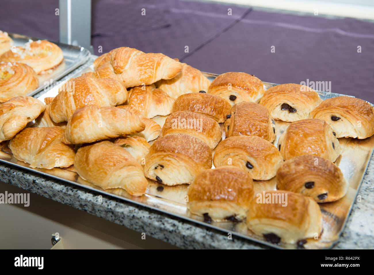 French Viennoiserie Pain Au Chocolat And Croissants Stock Photo Alamy french-viennoiserie-pain-au-chocolat-and-croissants-stock-photo-alamy