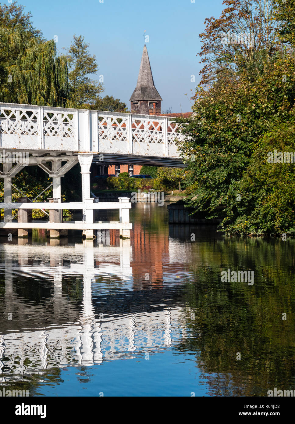 Early morning River Thames, Whitchurch Bridge, near Pangbourneon