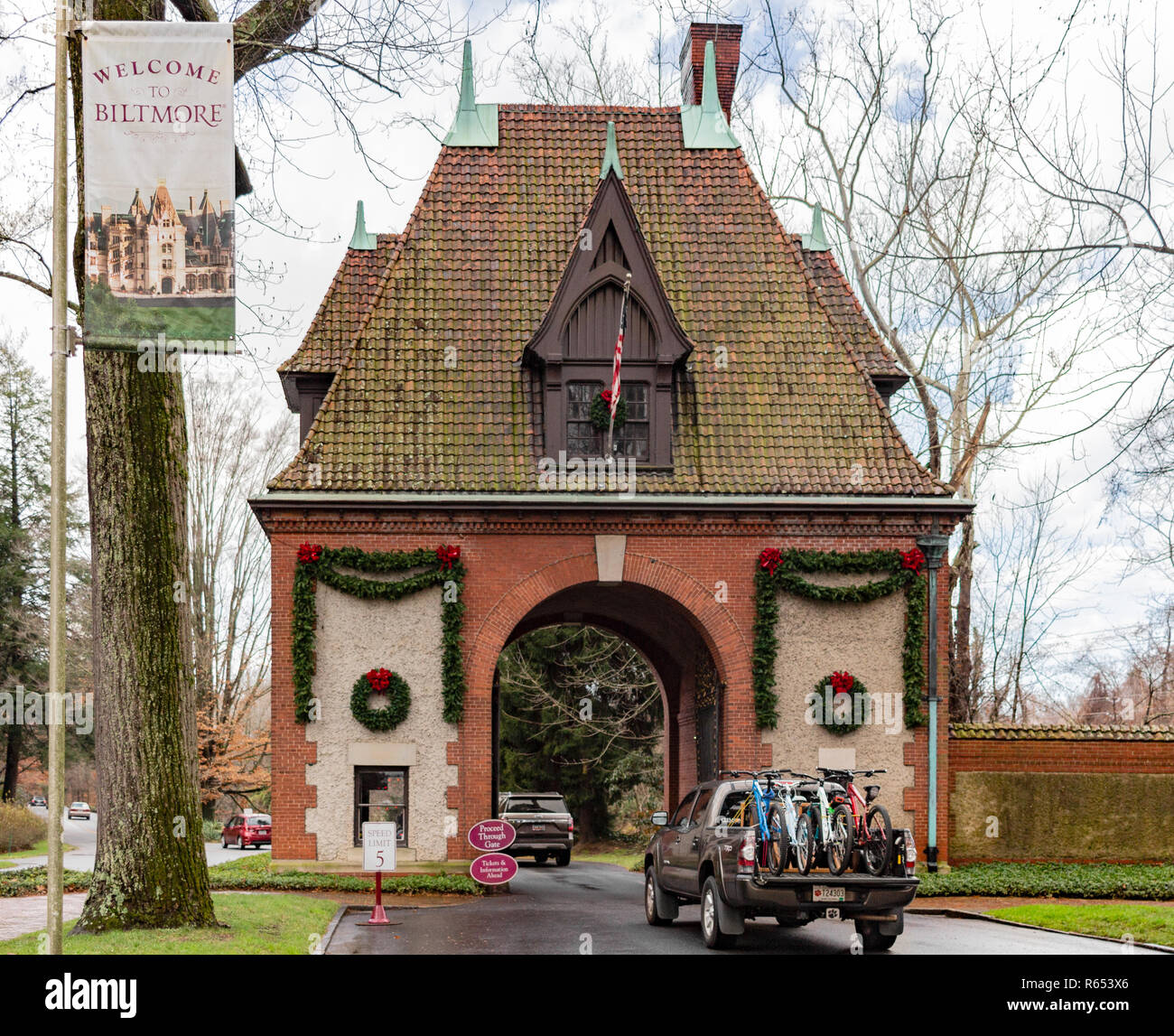 Biltmore house gate house hires stock photography and images Alamy