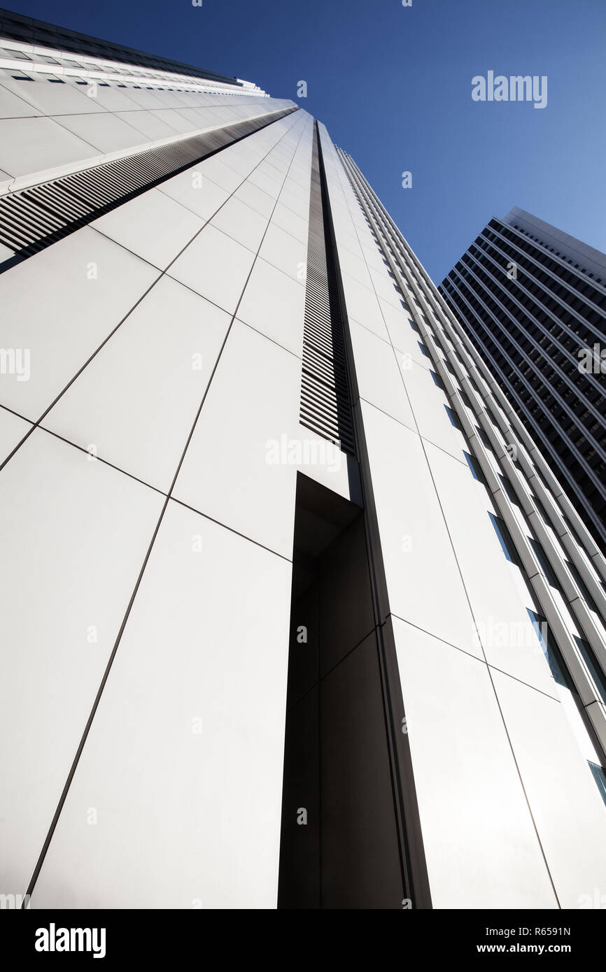 Moderne Architektur im Herzen der Stadt Tokio, im Stadtteil Shinjuku Stock Photo