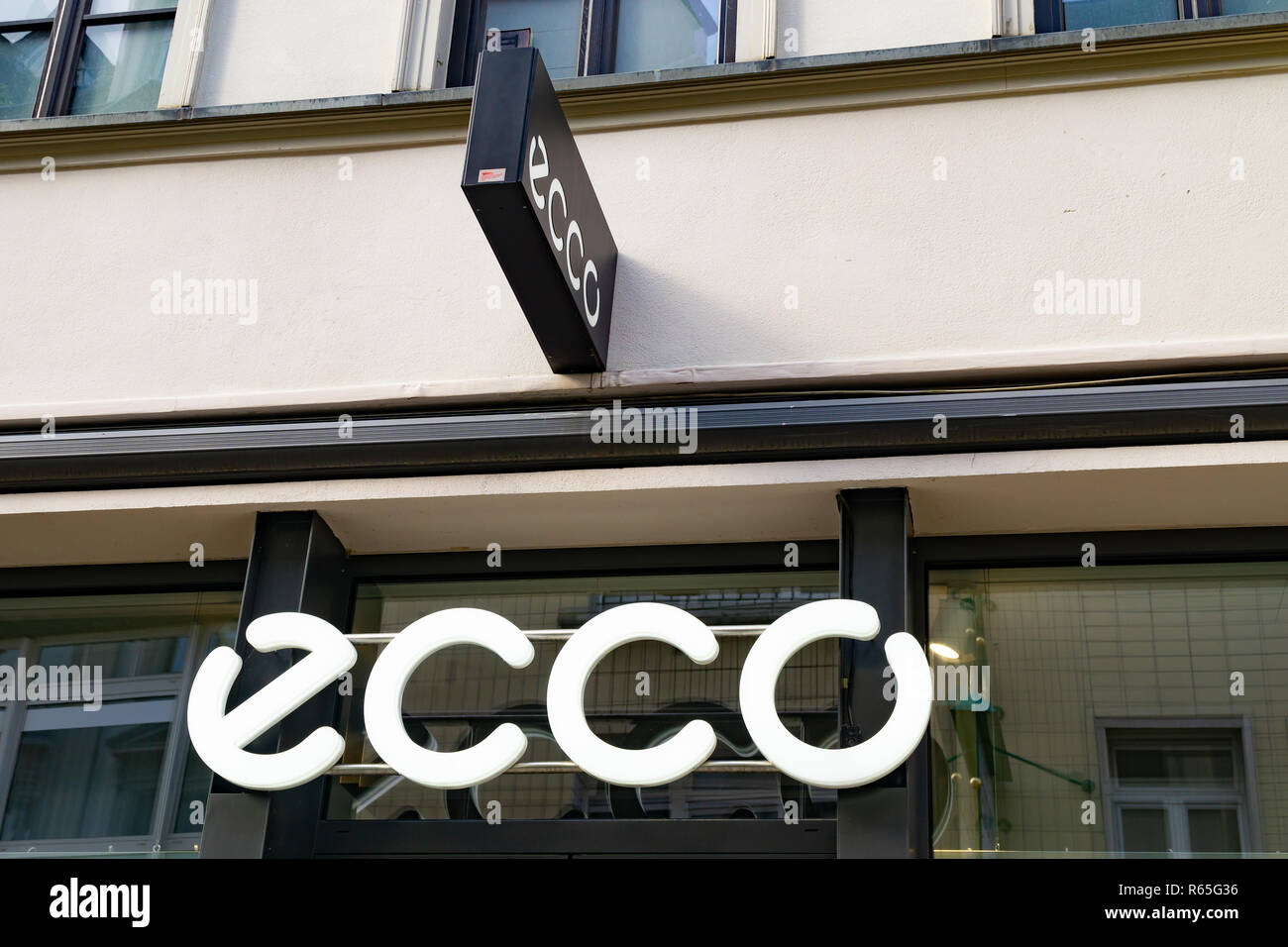 Ecco shop hi-res stock photography and images - Alamy