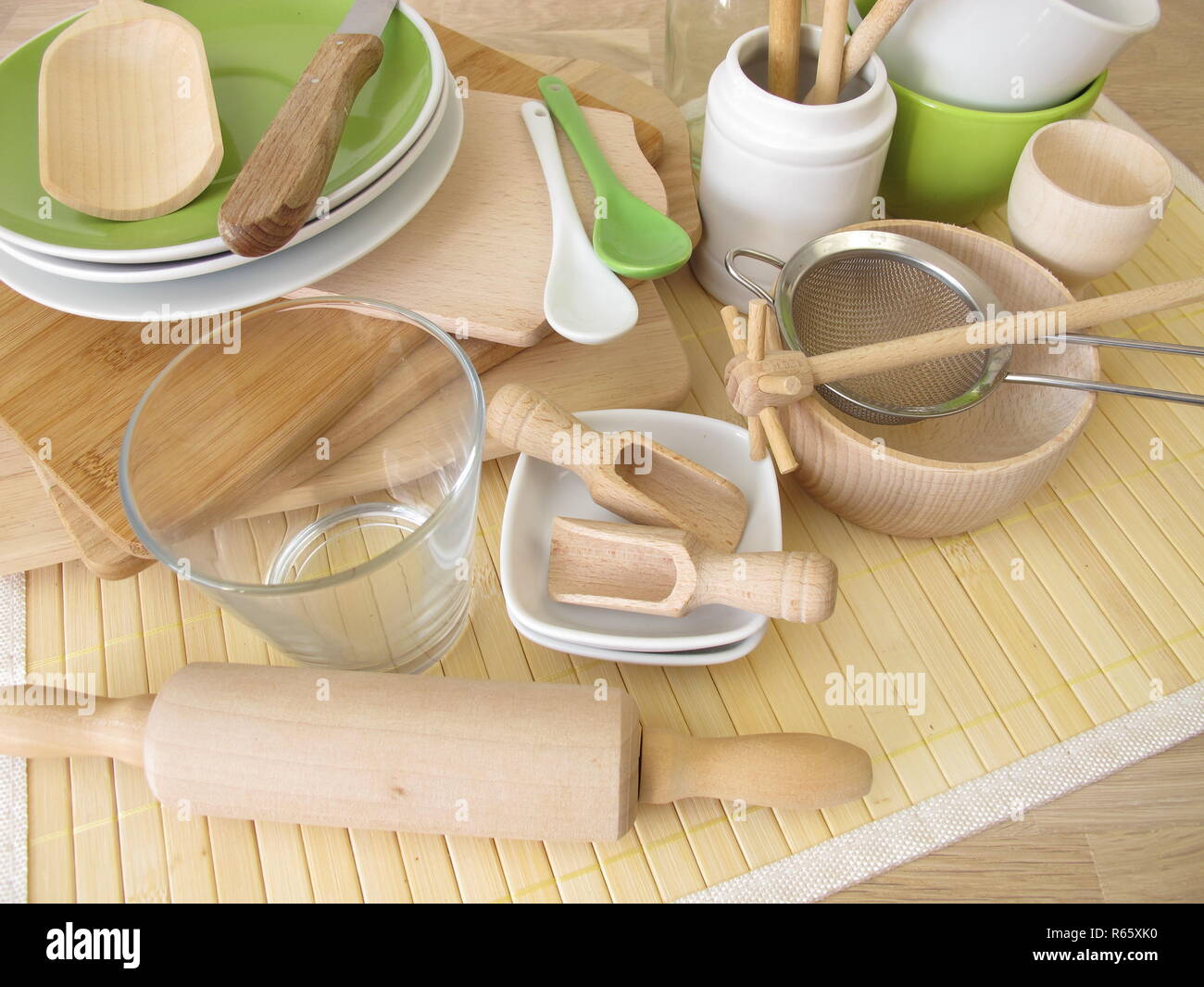 kitchen utensils without plastic Stock Photo Alamy