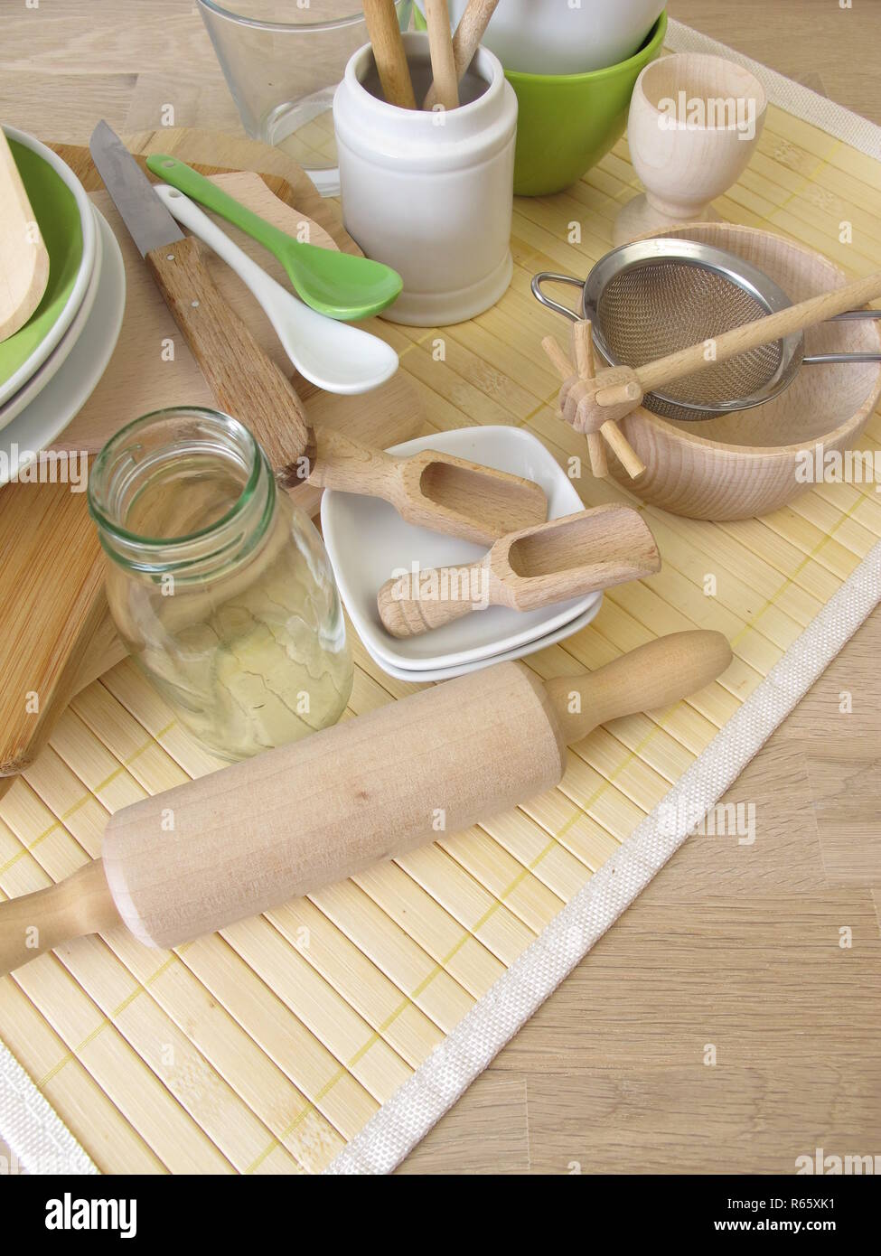 kitchen utensils without plastic Stock Photo Alamy