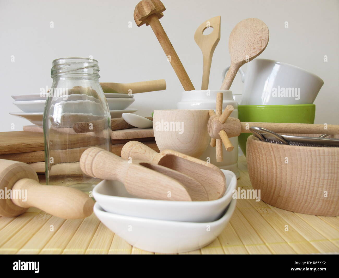 kitchen utensils without plastic Stock Photo Alamy
