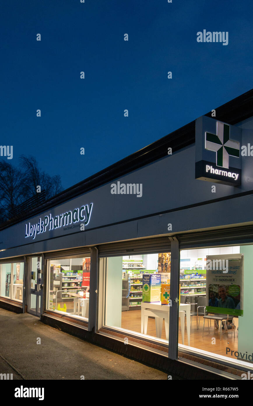 Lloyds Pharmacy High Resolution Stock Photography and Images - Alamy
