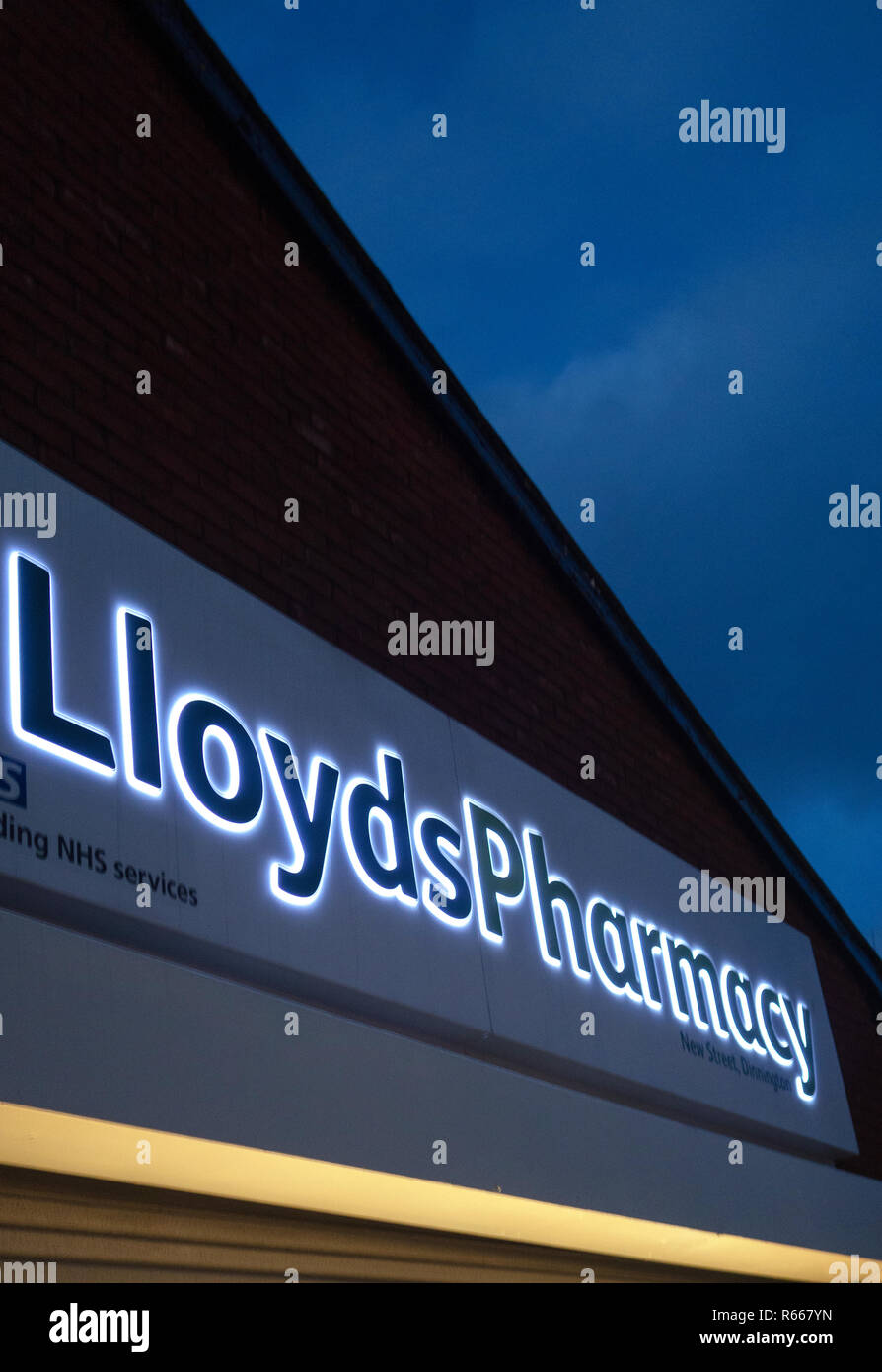 Lloyds Pharmacy Uk High Resolution Stock Photography and Images Alamy