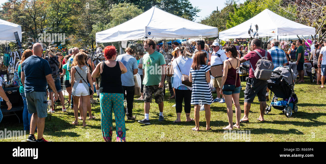 Annual craft fair community festival hi-res stock photography and