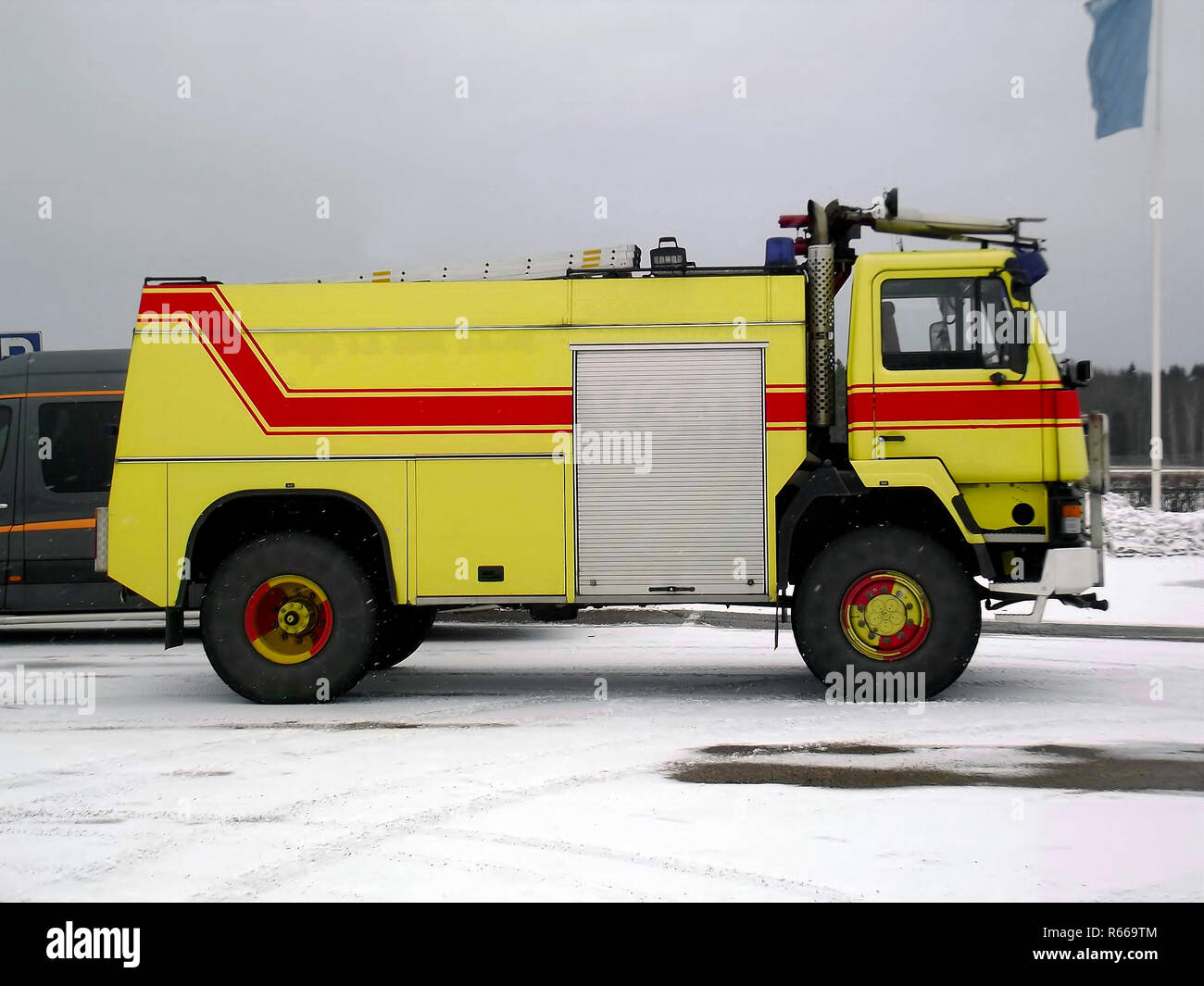 Stock fire truck hi-res stock photography and images - Alamy