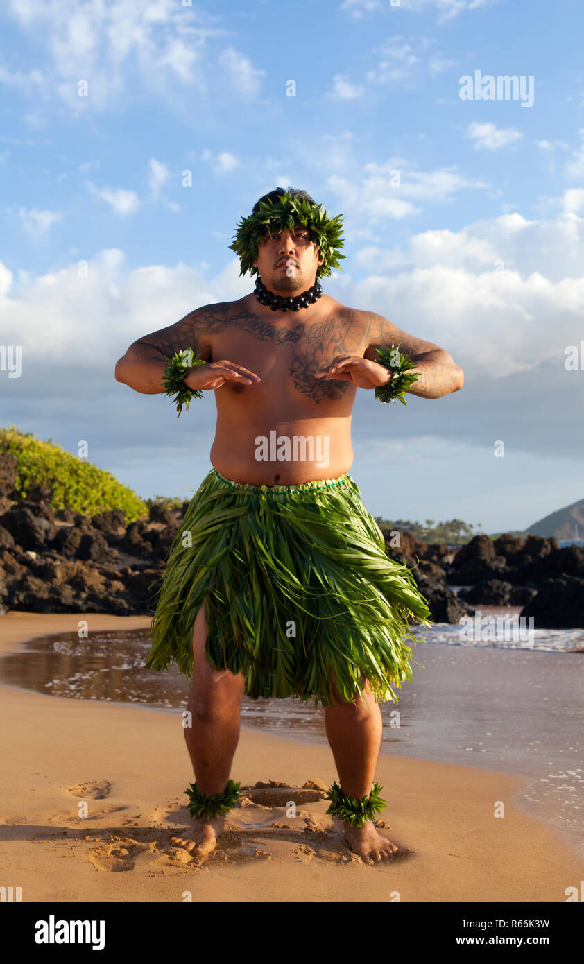 Hawaii male hula dancer on hi-res stock photography and images - Alamy