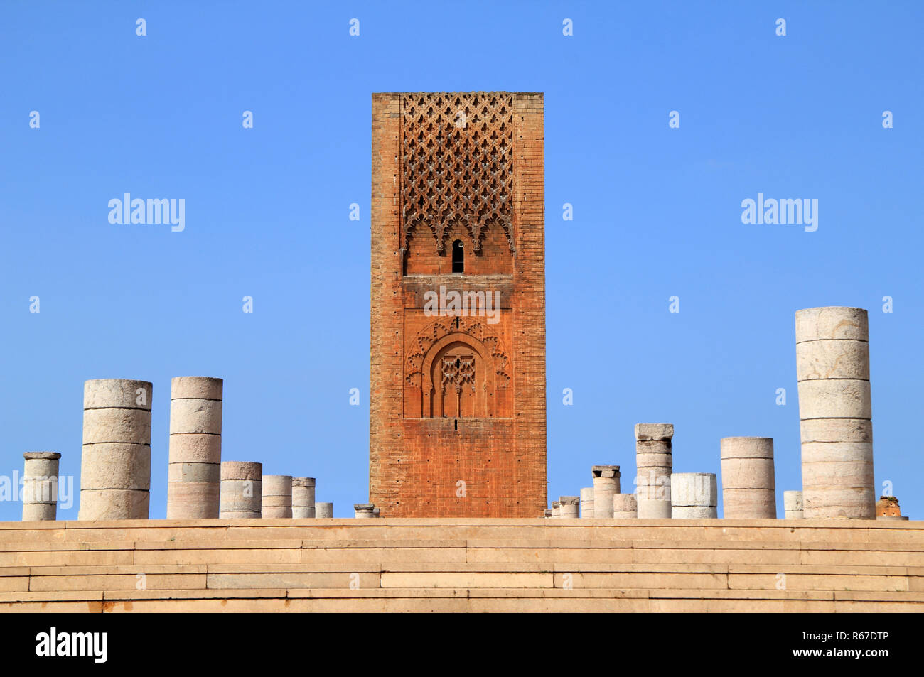Hassan Tower - the ancient 'unfinished mosque' and stone columns. Made ...