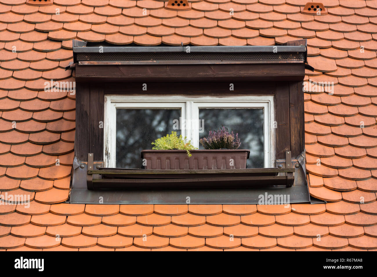 Window on a red brick wall with vintage tone Stock Photo - Alamy