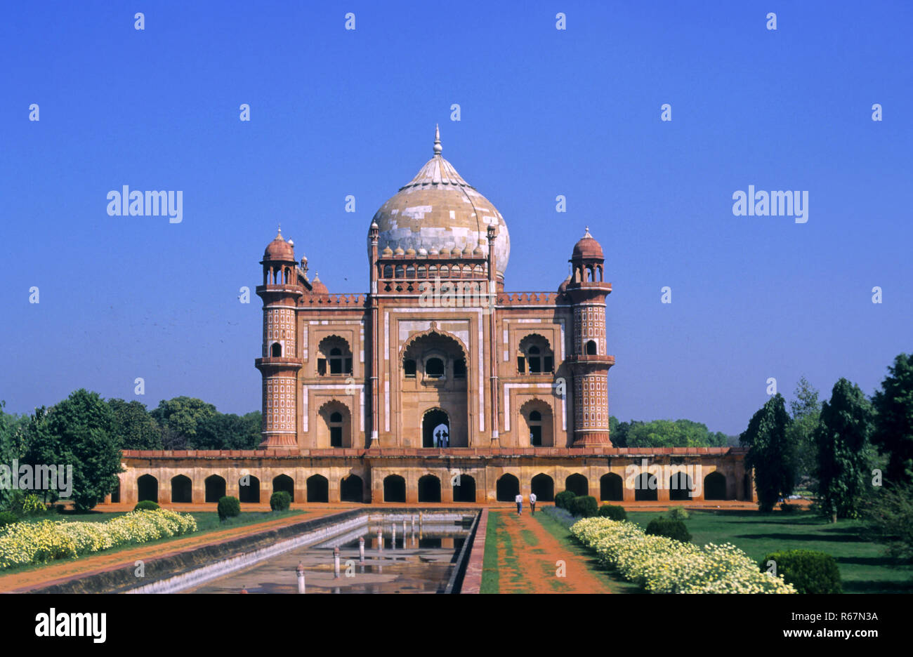 Humayun tomb delhi hi-res stock photography and images - Alamy