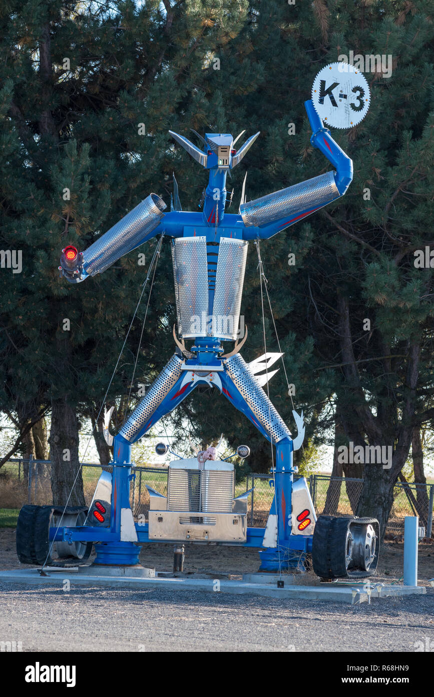 Adams Auto Parts >> Auto Parts Sculpture Adams County Washington Stock Photo Adams Auto Parts >> Auto Parts Sculpture Adams County Washington Stock Photo