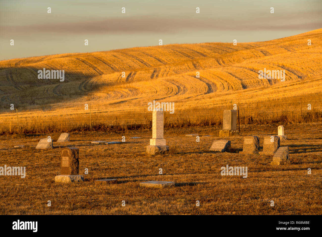 Winona Cemetery on the Palouse Prairie in Eastern Washington Stock Photo Alamy