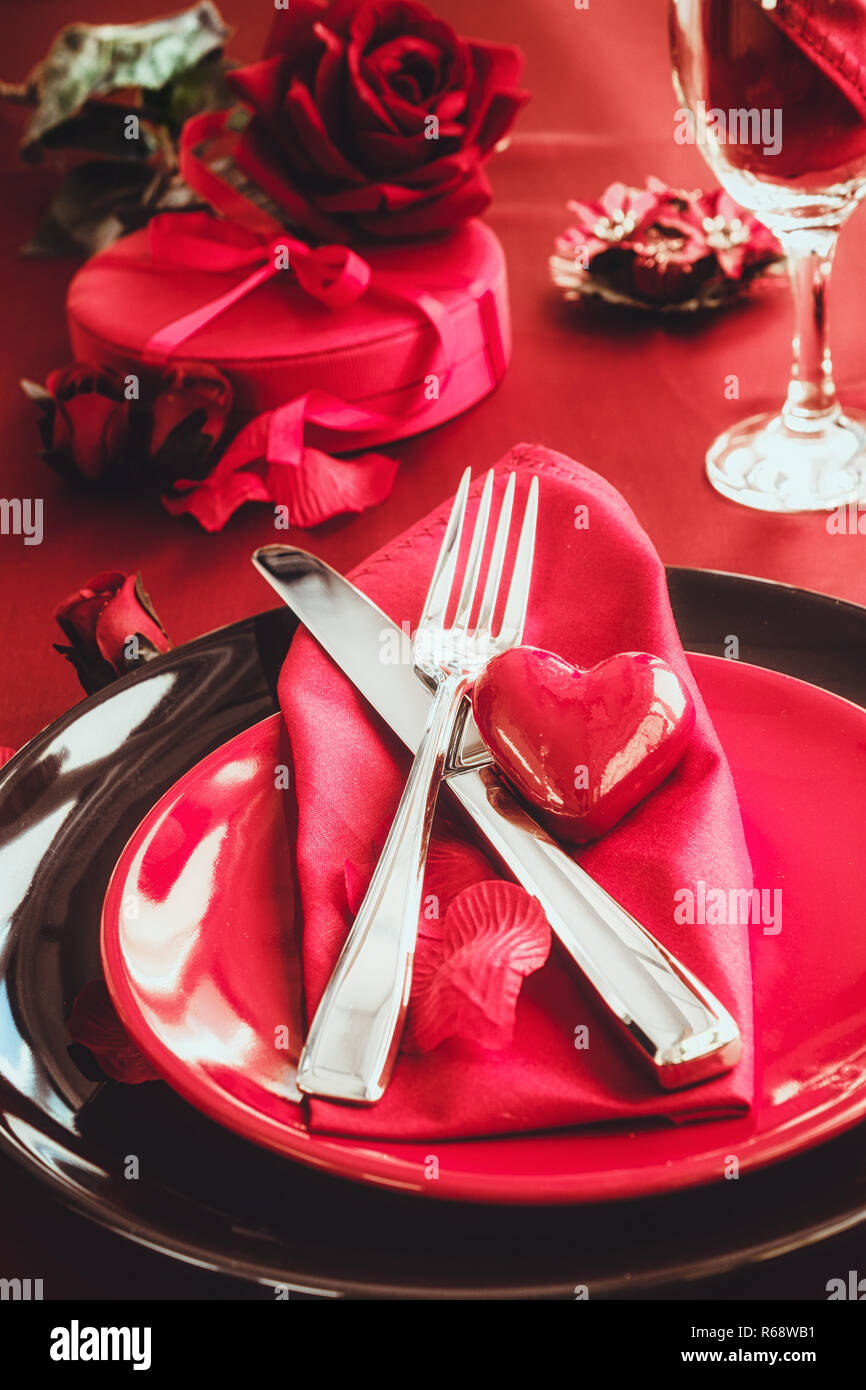 Fancy dinner party invitation hires stock photography and images Alamy