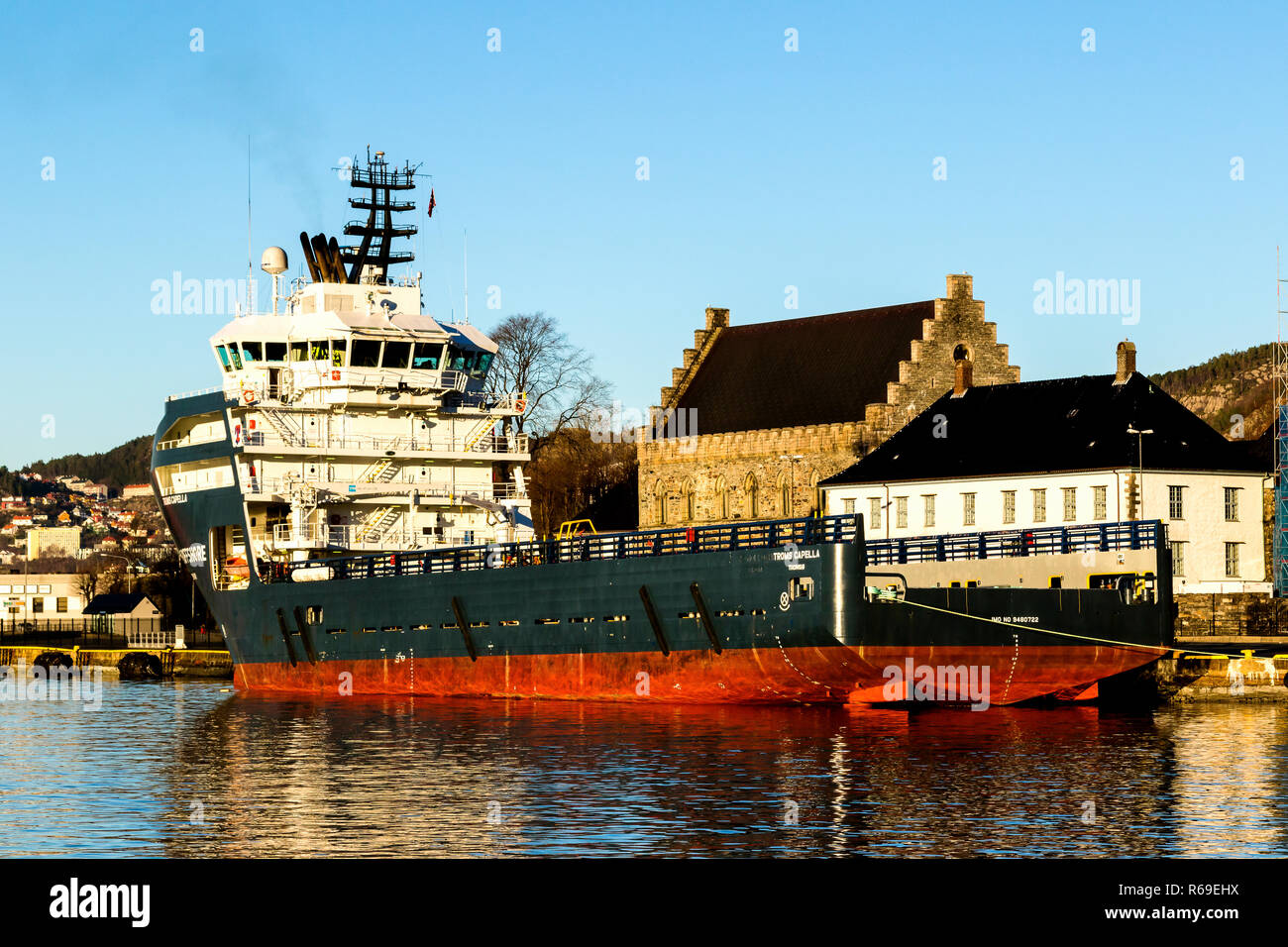 Platform Supply Vessels High Resolution Stock Photography and Images - Alamy