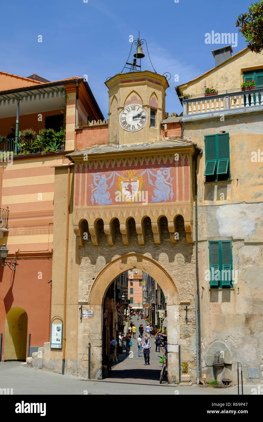 Porta Testa, Finalborgo, Finale Ligure,  Riviera di Ponente, Ligurien, Italien Stock Photo