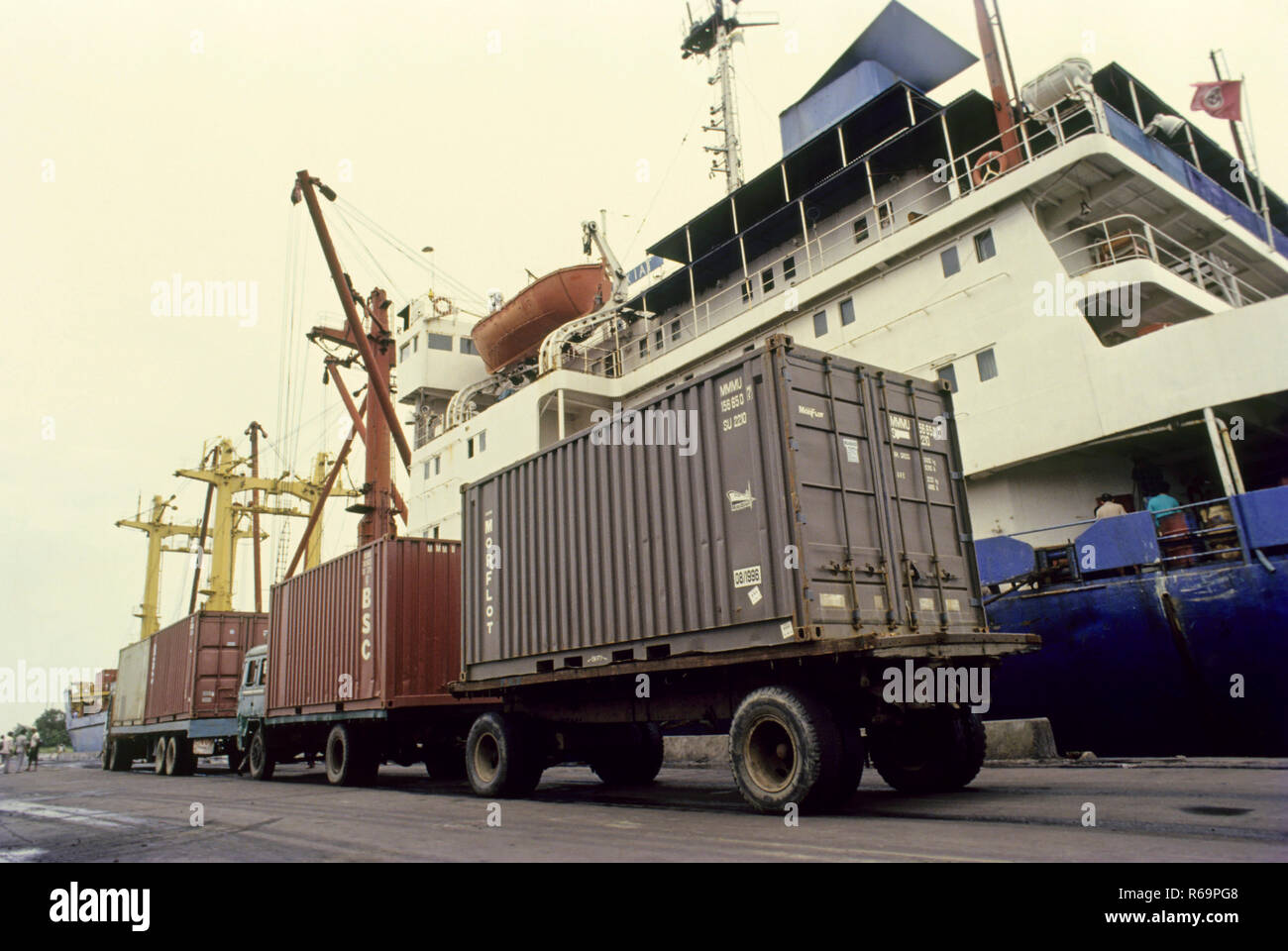 Shipping, Containers loading at haldia Port, west bengal, india Stock Photo