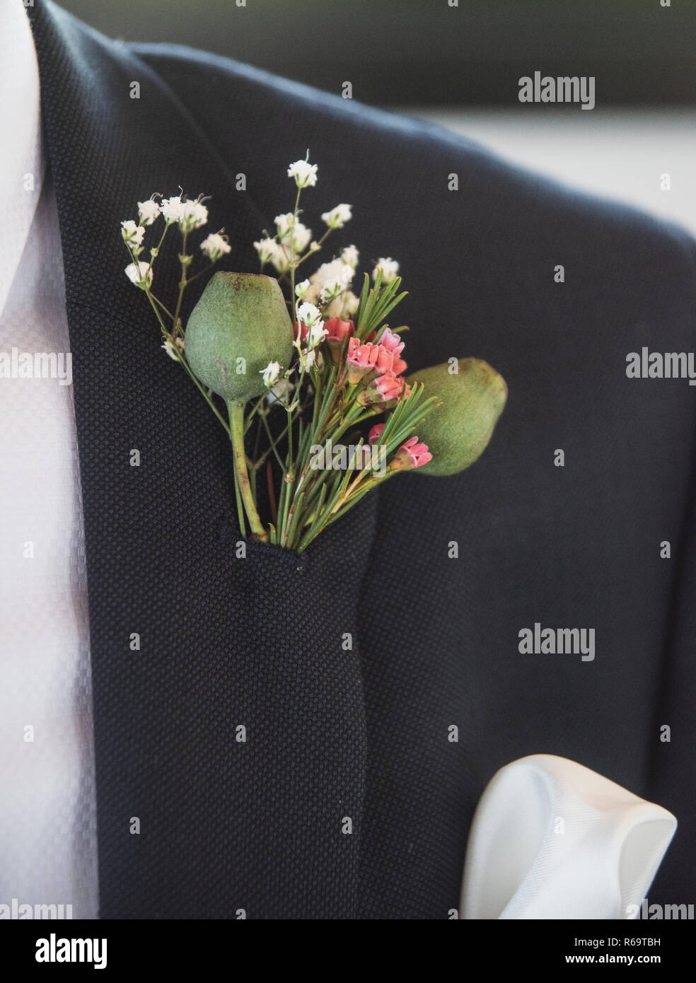 Mens wedding suit hi-res stock photography and images - Alamy