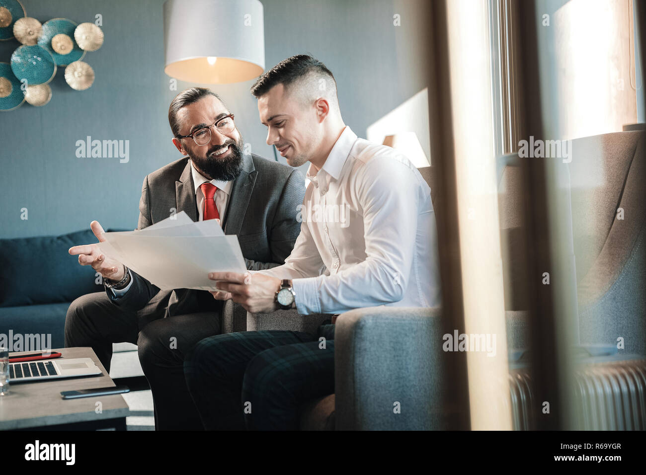 Bearded experienced ceo explaining his employee working issues Stock ...