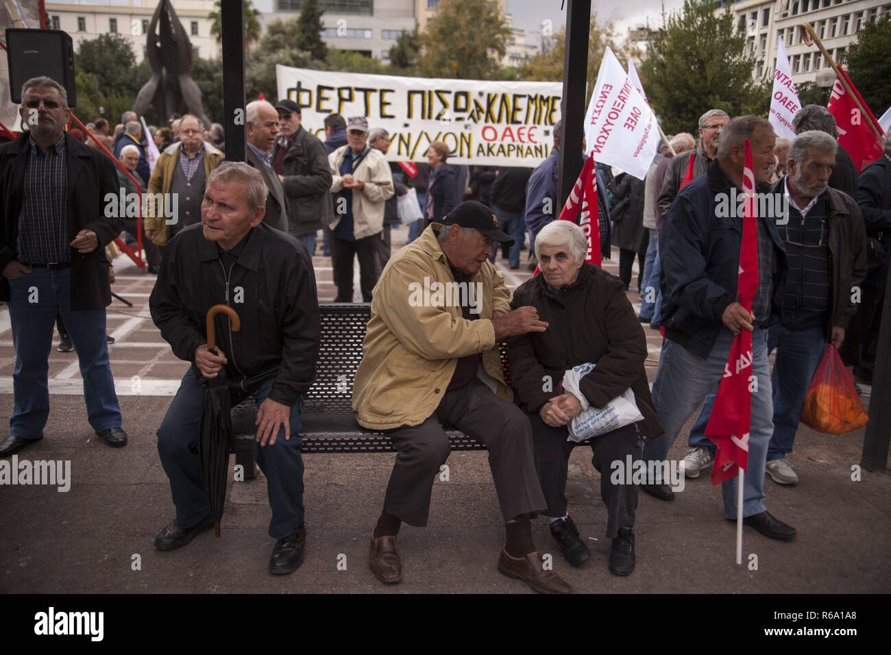 Greek pensioners during protest against planned cut in pension payments beginning 2019. 20.11.2018 | usage worldwide Stock Photo