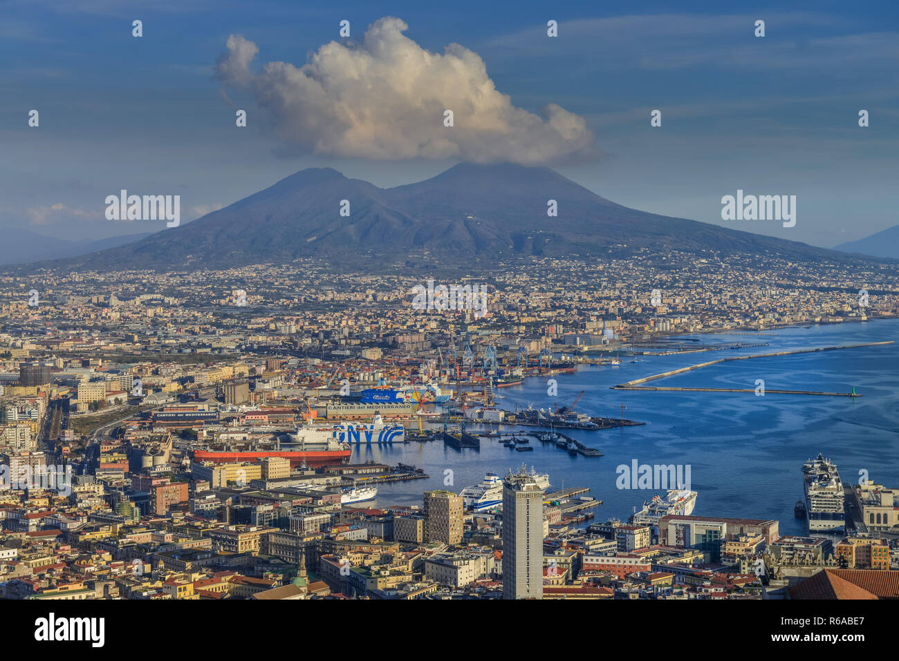 Harbour area, Vesuvius, Naples, Italy, Hafengebiet, Vesuv, Neapel, Italien Stock Photo