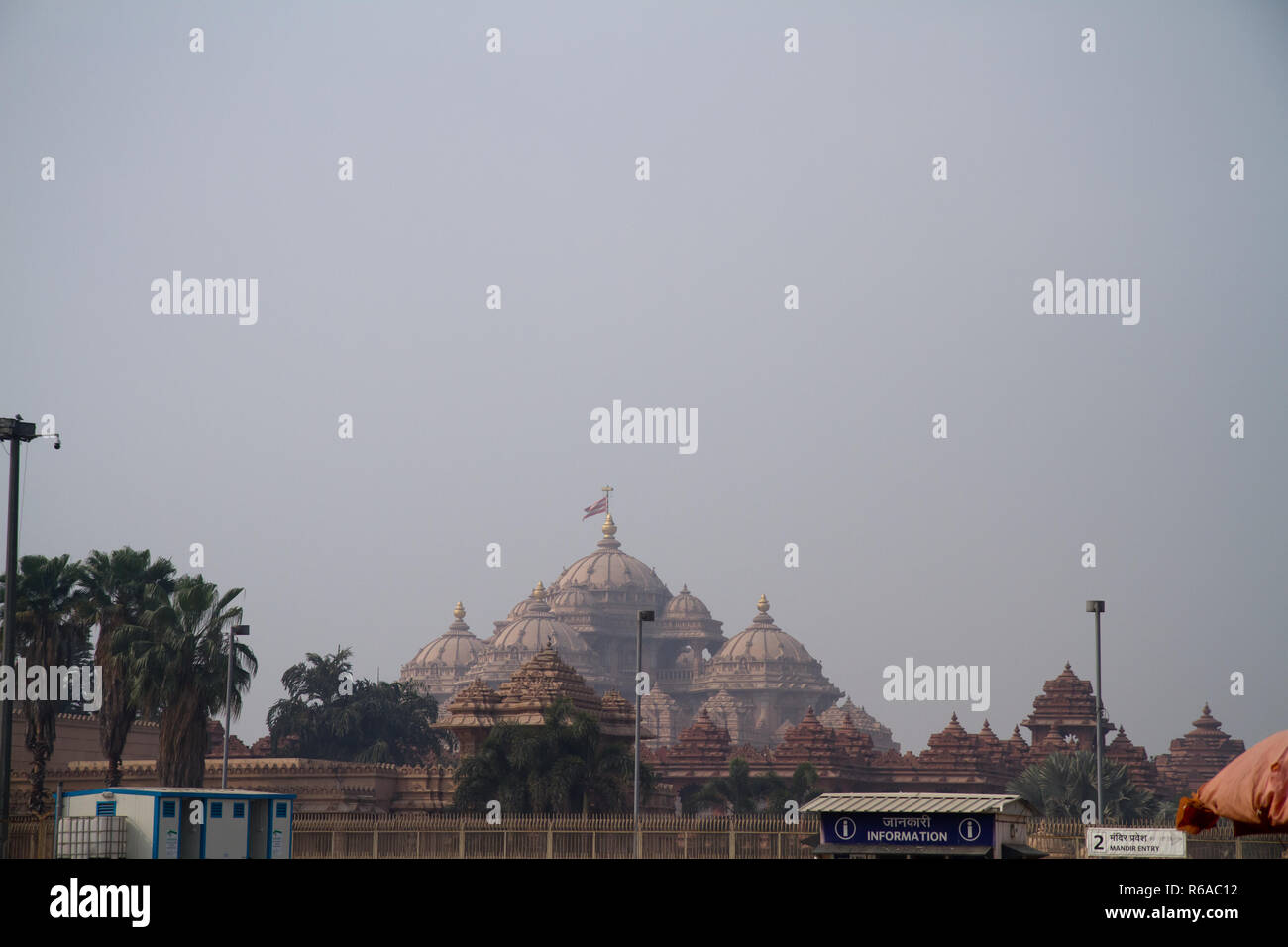 Akshardham indu temple in new delhi Stock Photo