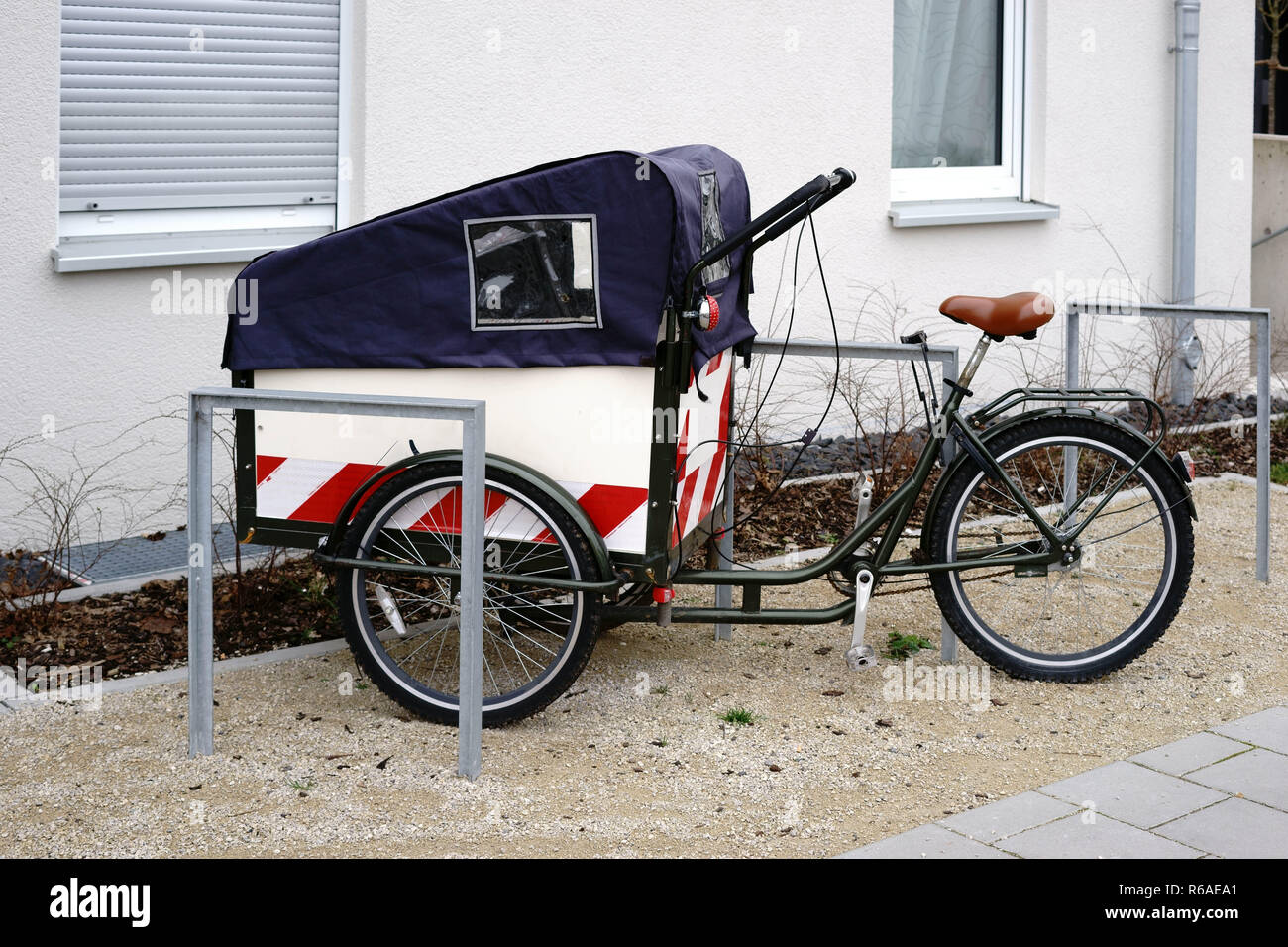child carrier cycle