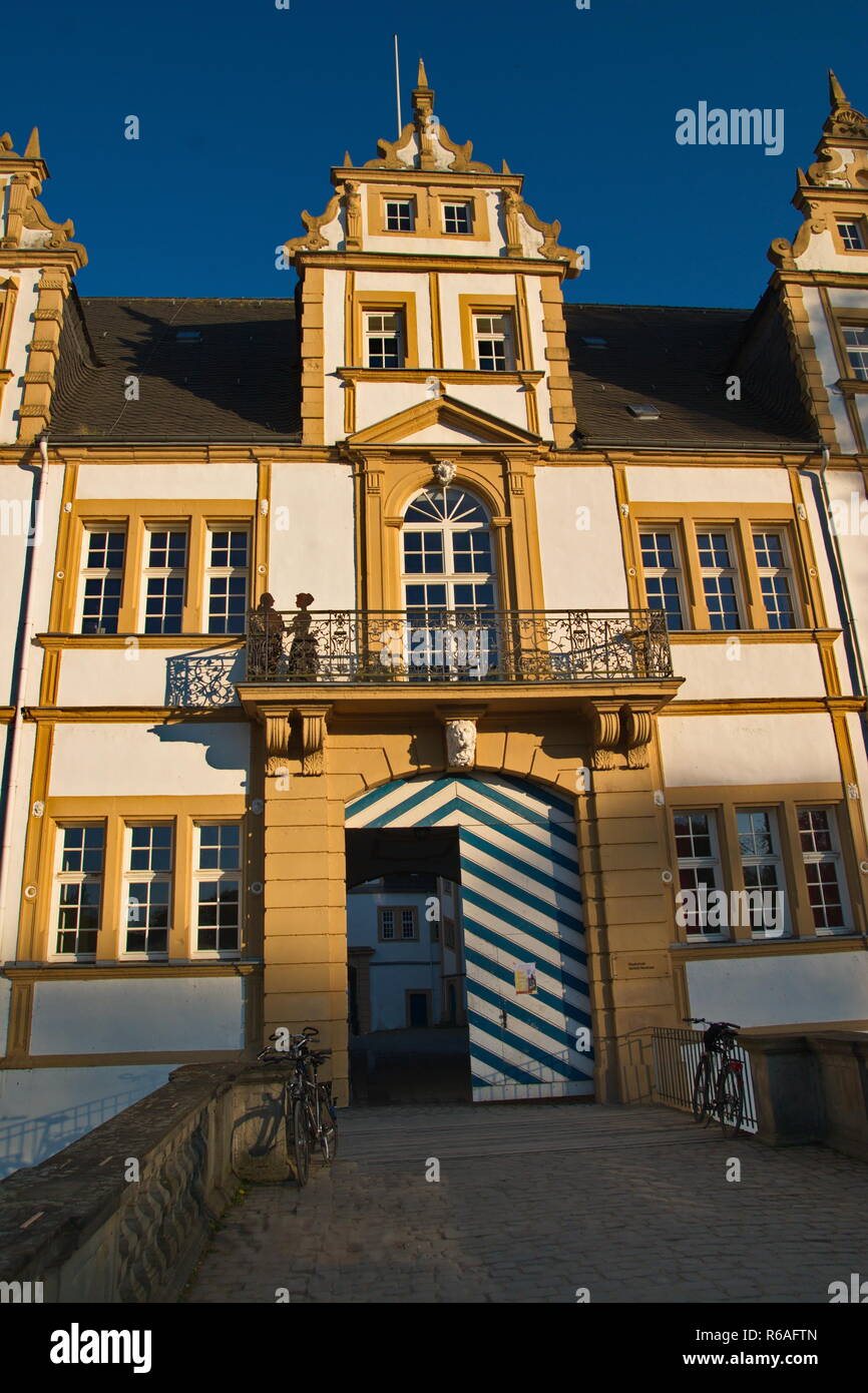 Schloss Neuhaus Paderborn Germany Stock Photo - Alamy